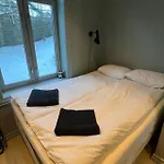 Staymate 15 Minutes From Barcode